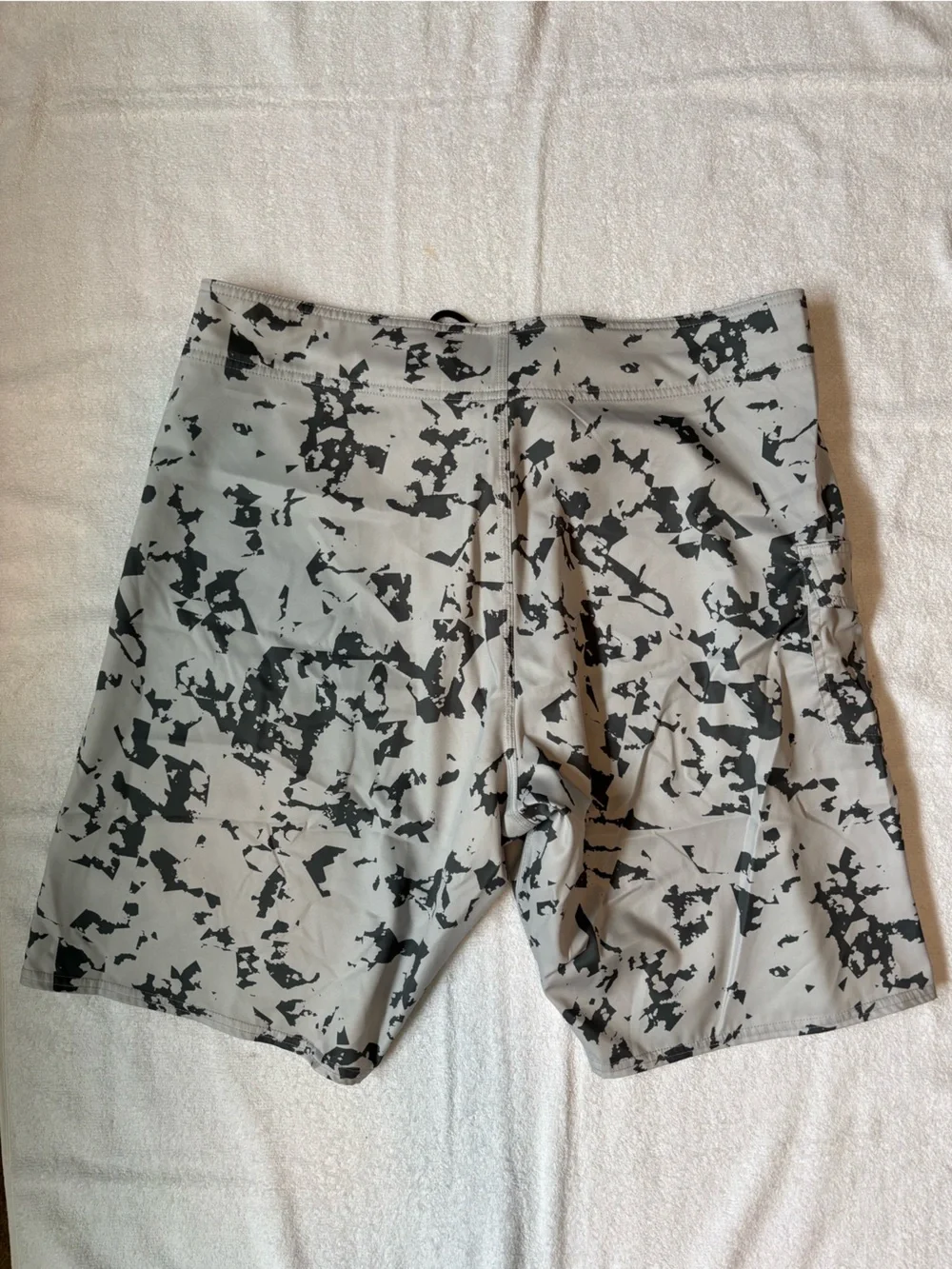 Oakley Swim Trunks Gray Black Abstract Print Size 36 Summer Casual Beach Shorts